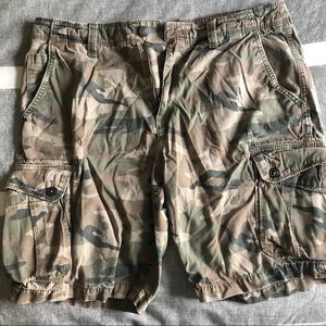 American Eagle Shorts - Size 36